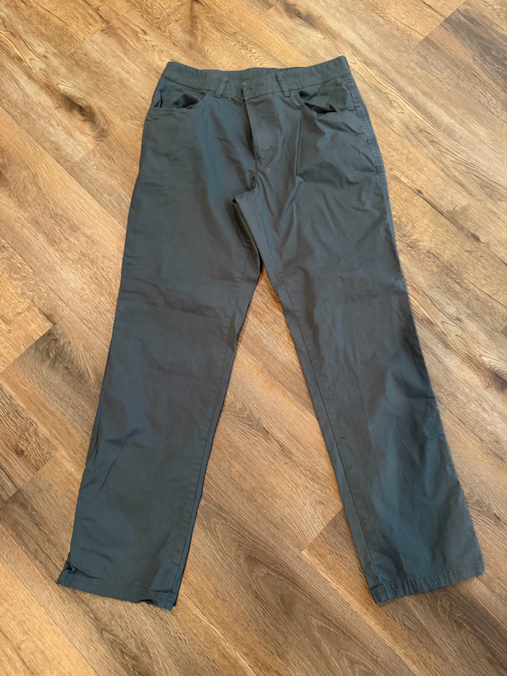 Columbia Men's Dark Charcoal Straight Chinos